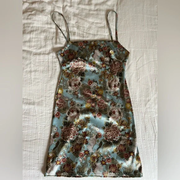 Floral mini dress - Picture 4 of 8